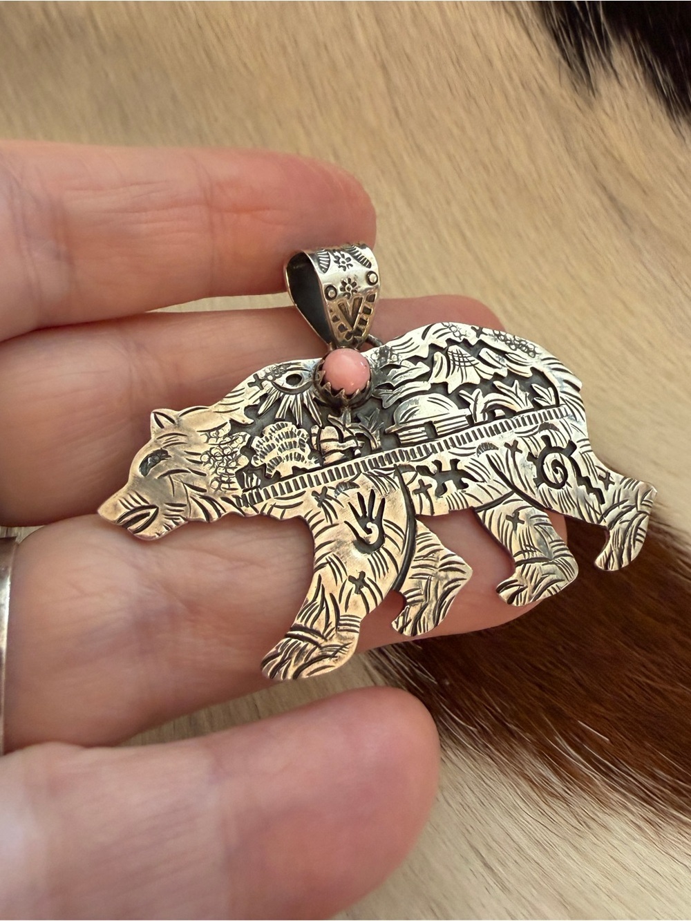 ❤️ Queen Pink Conch Sterling Hand Stamped Statement WALKING BEAR Pendant 2.35”W - Picture 7 of 14
